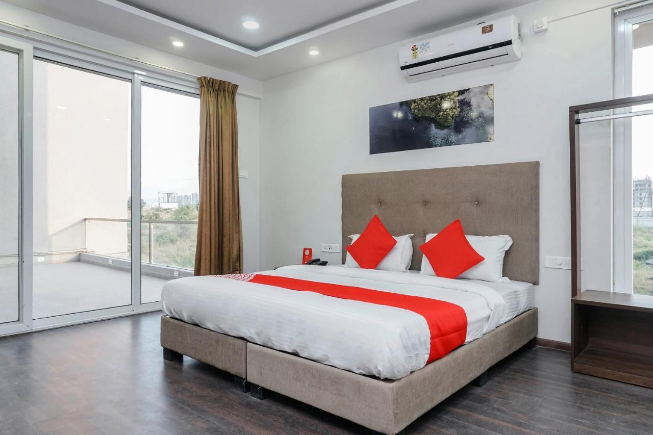 Oyo 16832 Hotel I Suite 2 Mangvadi Экстерьер фото